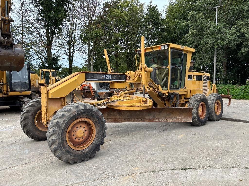 CAT 12 H Greideriai