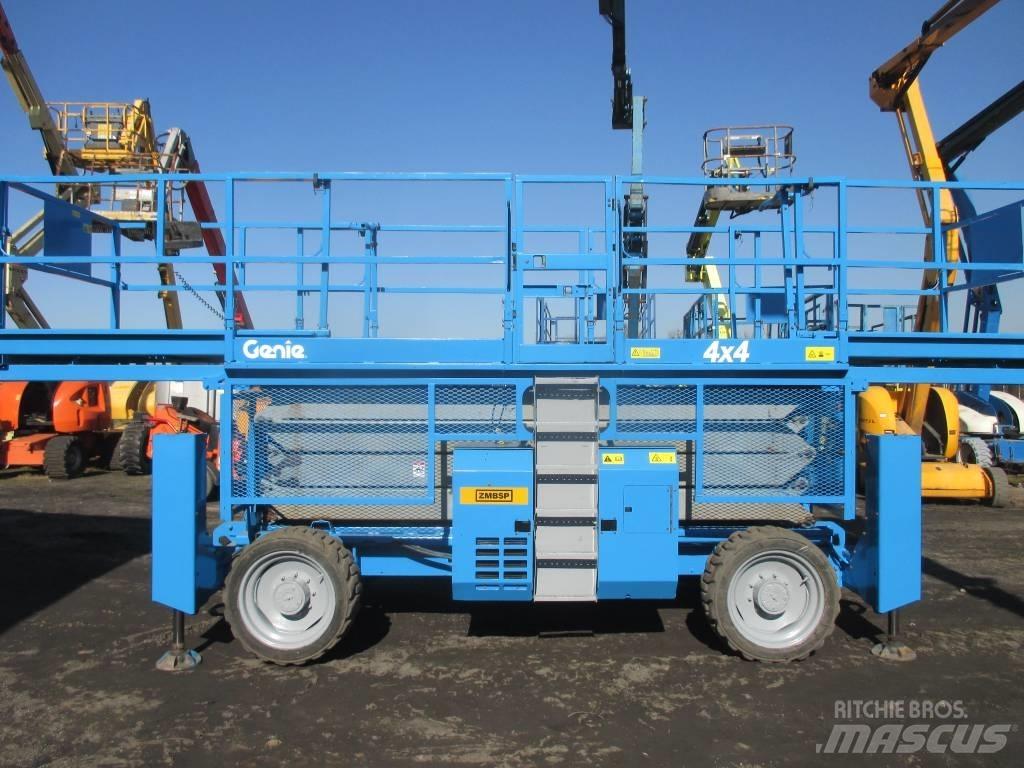 Genie GS 4390 RT Žirkliniai keltuvai