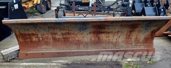 FFC Snow Plow Kiti naudoti statybos komponentai