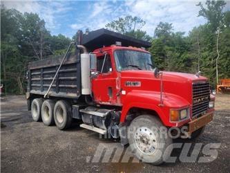 Mack CH613 Savivarčių priekabų vilkikai