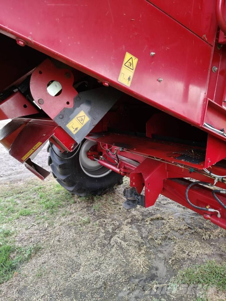 Case IH CF 80 Derliaus nuėmimo kombainai