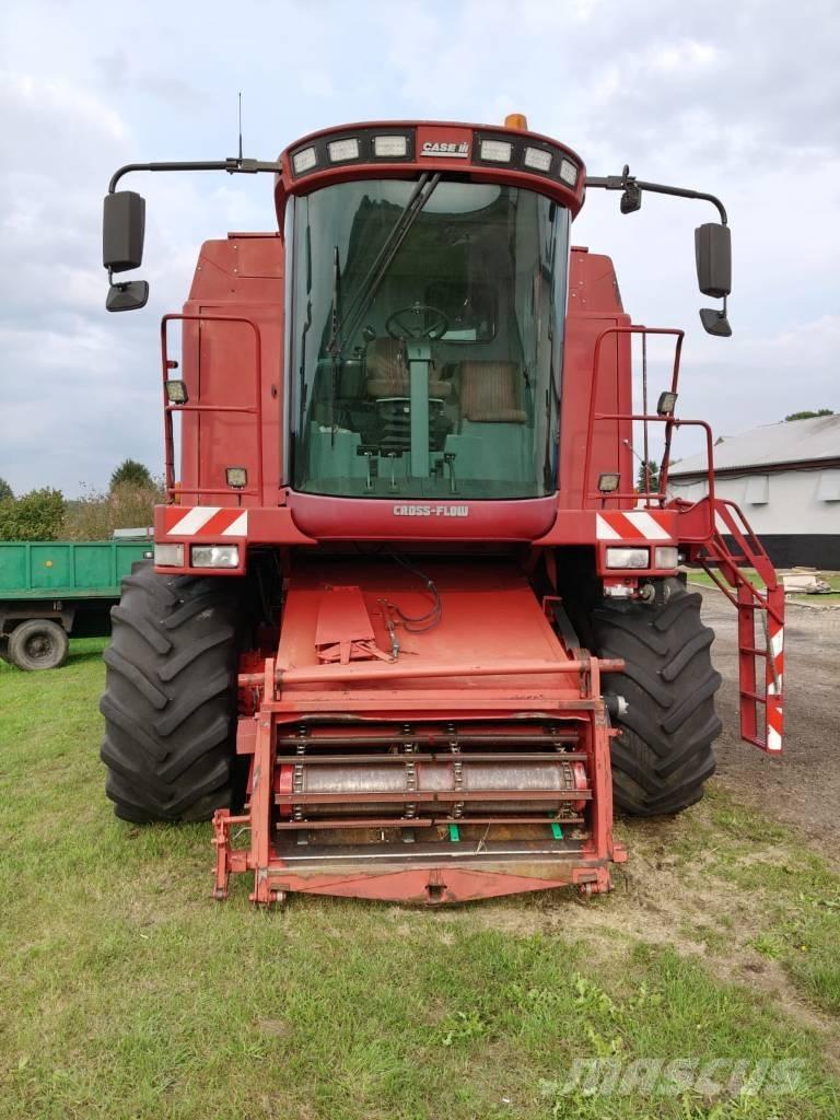 Case IH CF 80 Derliaus nuėmimo kombainai
