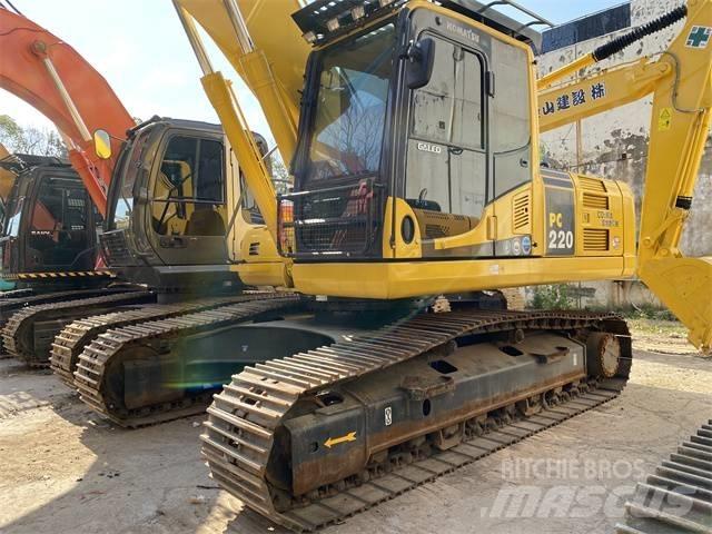 Komatsu PC 220-8 Vikšriniai ekskavatoriai