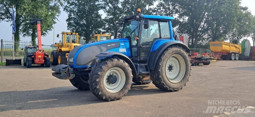Valtra T160 Traktoriai