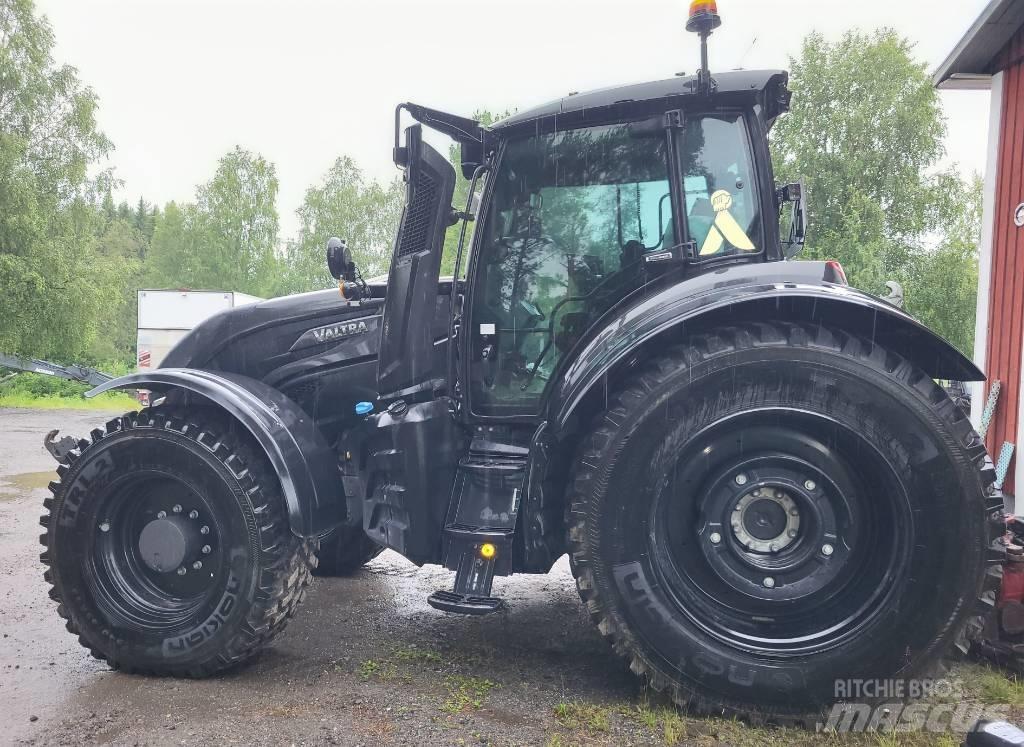 Valtra T 235 D Traktoriai