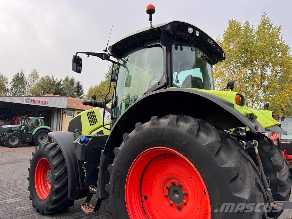 CLAAS AXION 800 CIS Traktoriai