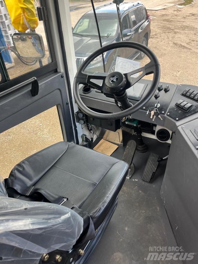 XCMG XPT70K Naudoti terminalų vilkikai