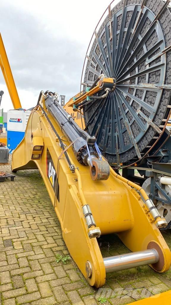 CAT 385/390/395 Tranšėjų kasimo technika