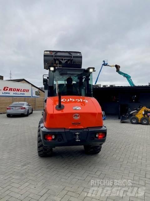 Kubota R 090 Naudoti ratiniai krautuvai