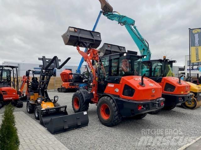 Kubota R 090 Naudoti ratiniai krautuvai