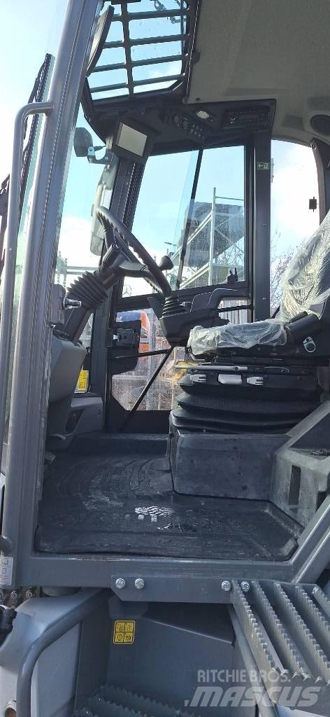 Kramer 8155 Stufe V Naudoti ratiniai krautuvai