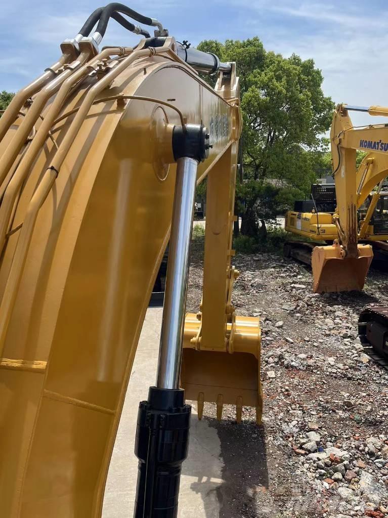 CAT 325 D Vikšriniai ekskavatoriai