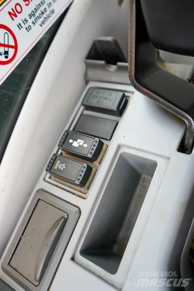 Hitachi ZX225USLC-6 Vikšriniai ekskavatoriai