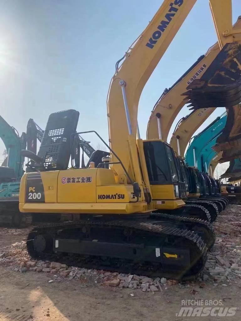 Komatsu pc200 Vikšriniai ekskavatoriai