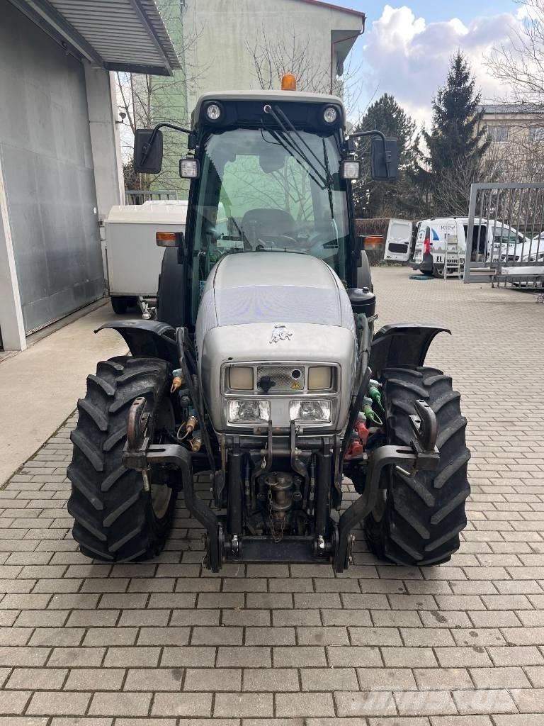 Lamborghini RF 100 Traktoriai
