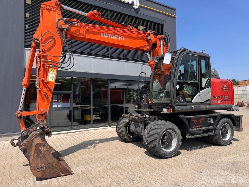 Hitachi 140W Ratiniai ekskavatoriai