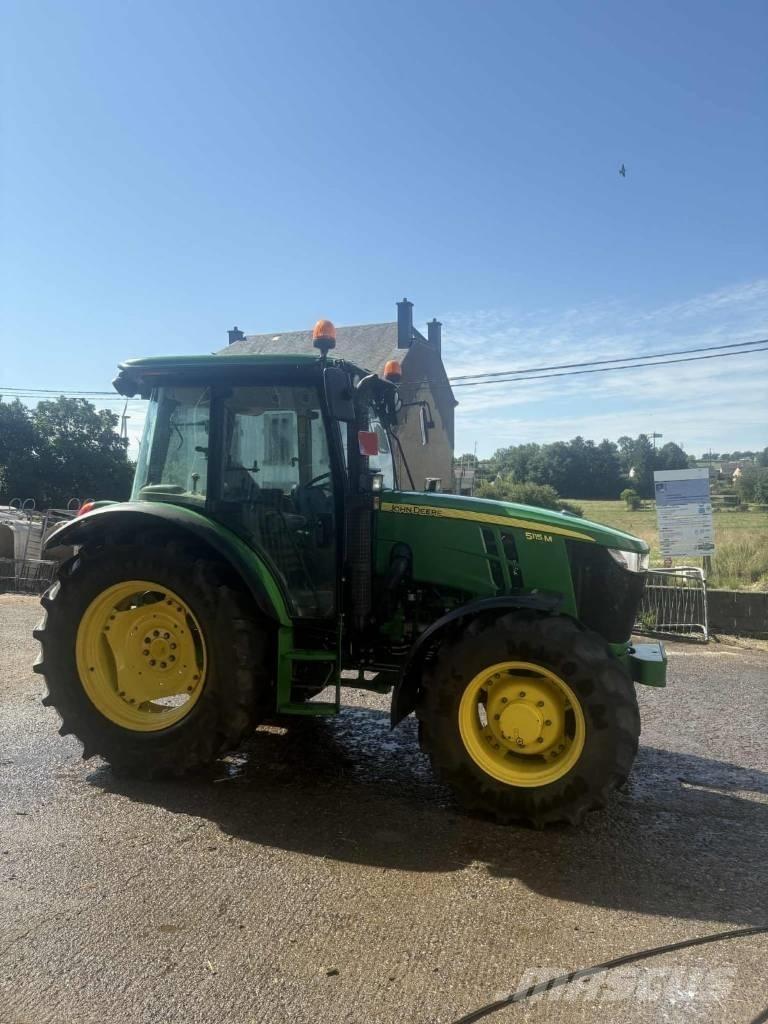 John Deere 5115M Traktoriai