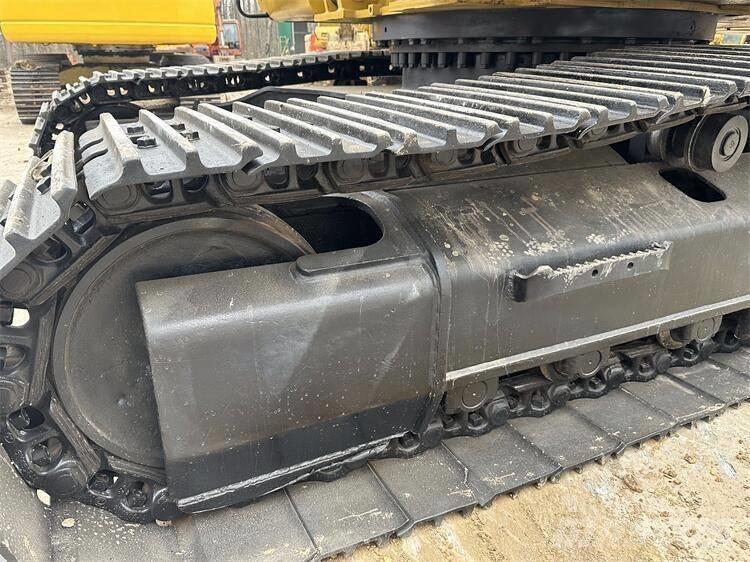 CAT 325D2 Vikšriniai ekskavatoriai