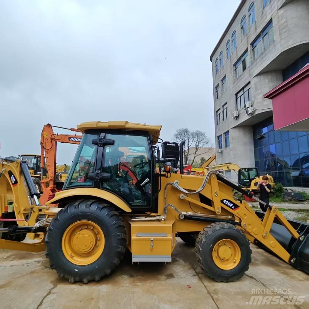 CAT 420 Ekskavatoriniai krautuvai