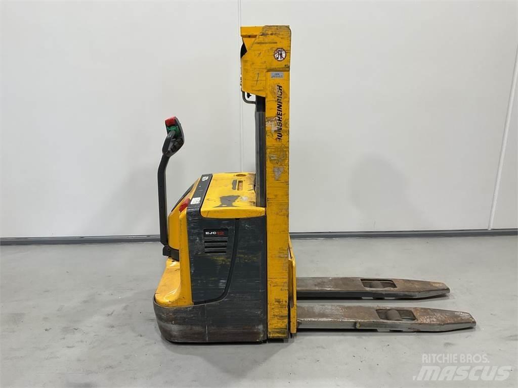 Jungheinrich EJC12 Savaeigiai rietuvai
