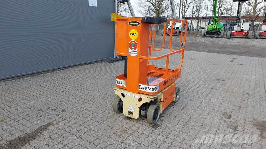 JLG 1230ES Kiti keltuvai ir platformos