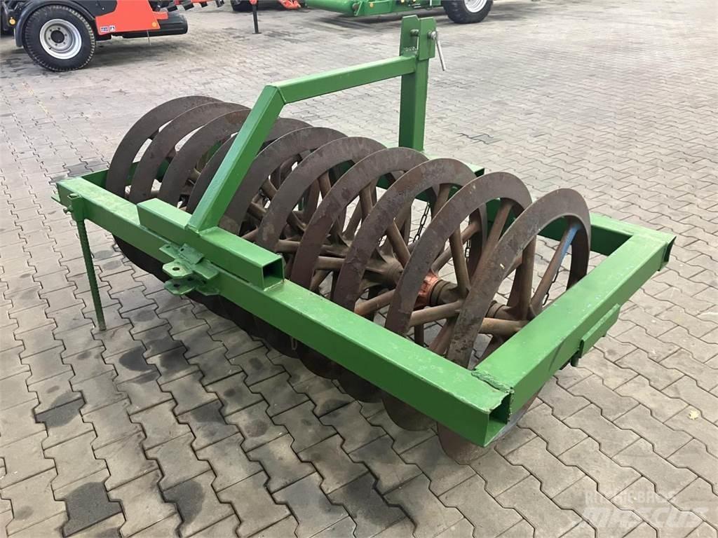  UNBEKANNT 1,80 m Volai