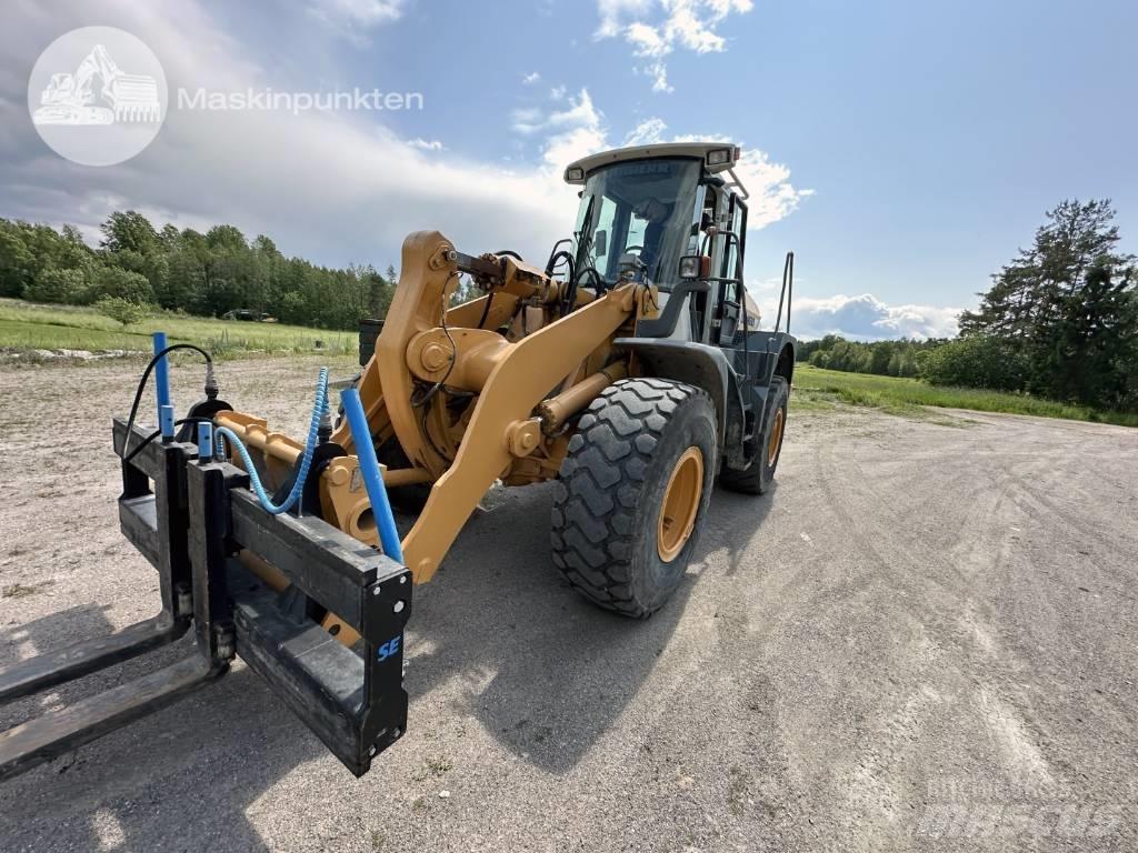 Liebherr L 544 Naudoti ratiniai krautuvai