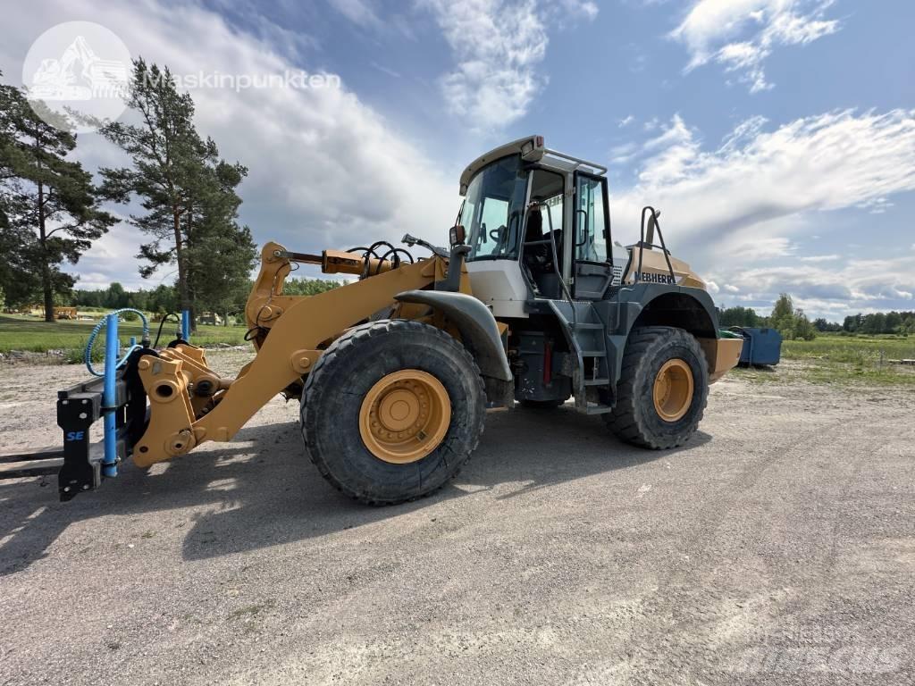Liebherr L 544 Naudoti ratiniai krautuvai