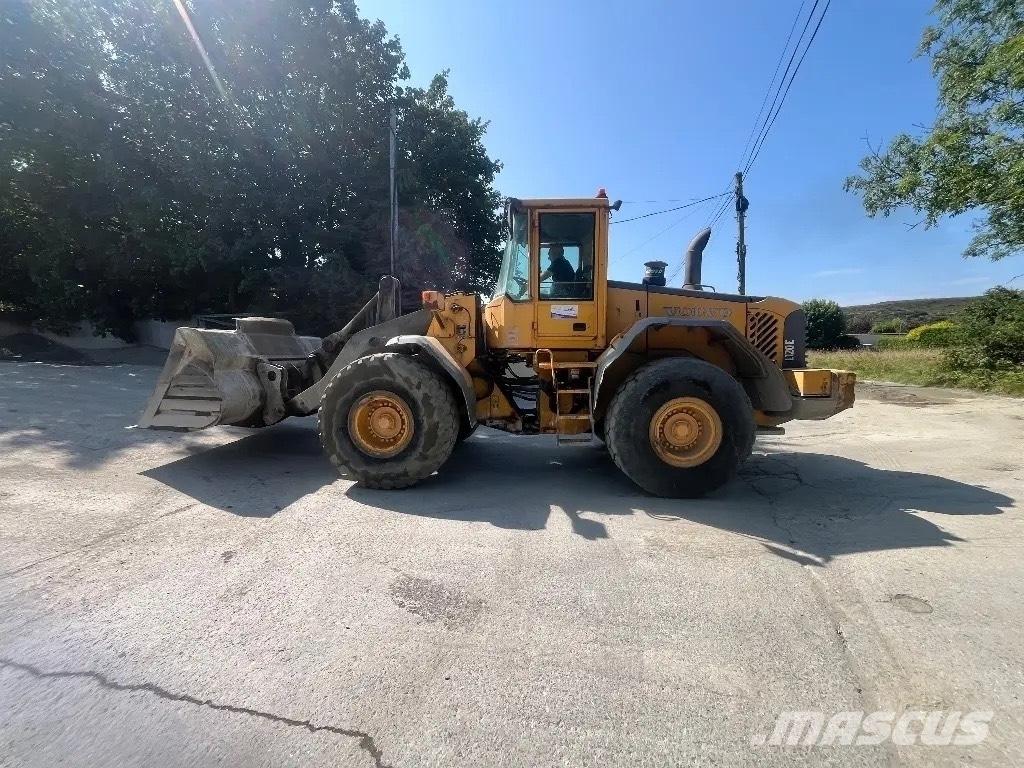 Volvo L 120 E Naudoti ratiniai krautuvai