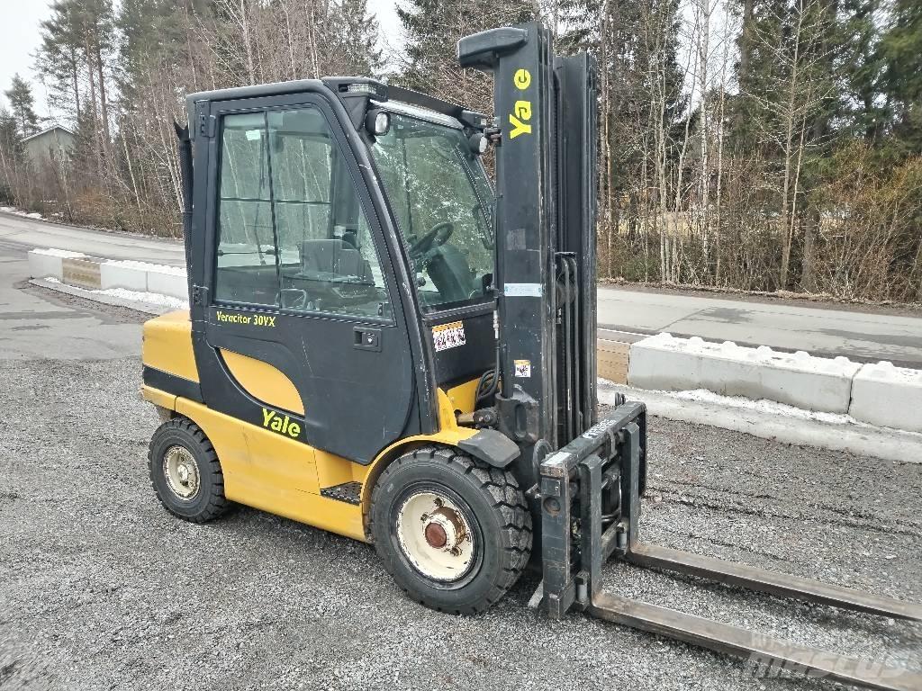 Yale GDP30VX E2345 Dyzeliniai krautuvai