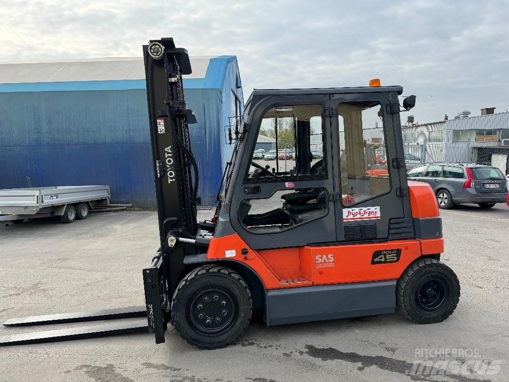 Toyota 7FBMF45 Elektriniai šakiniai krautuvai