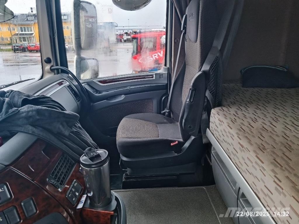 DAF XF 510 Sunkvežimiai su keliamuoju kabliu