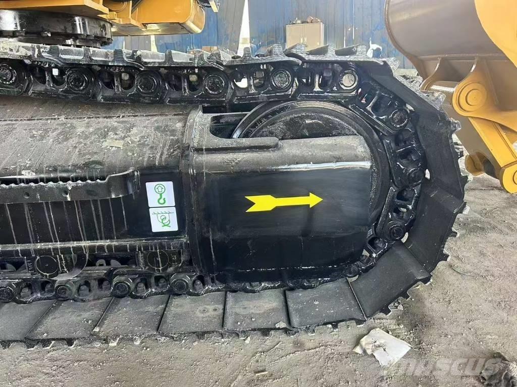 CAT 329 D L Vikšriniai ekskavatoriai