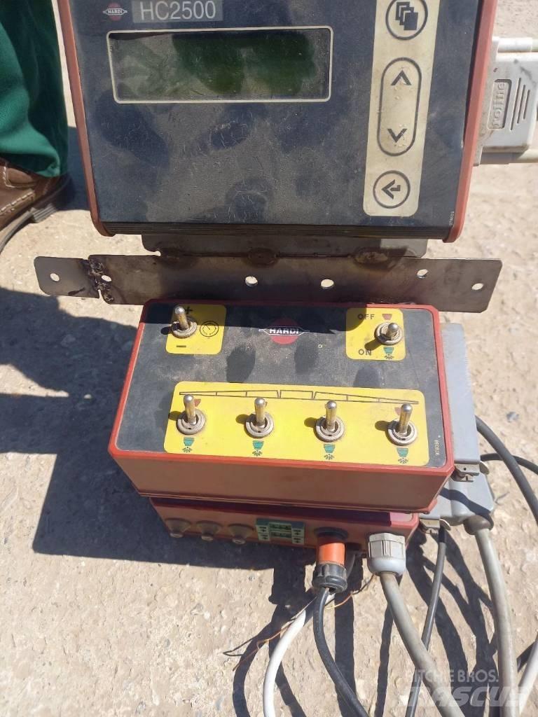Hardi Commander 4200 Prikabinami purkštuvai