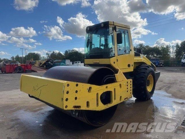 Bomag BW 216 DH-4i Vieno būgno volai