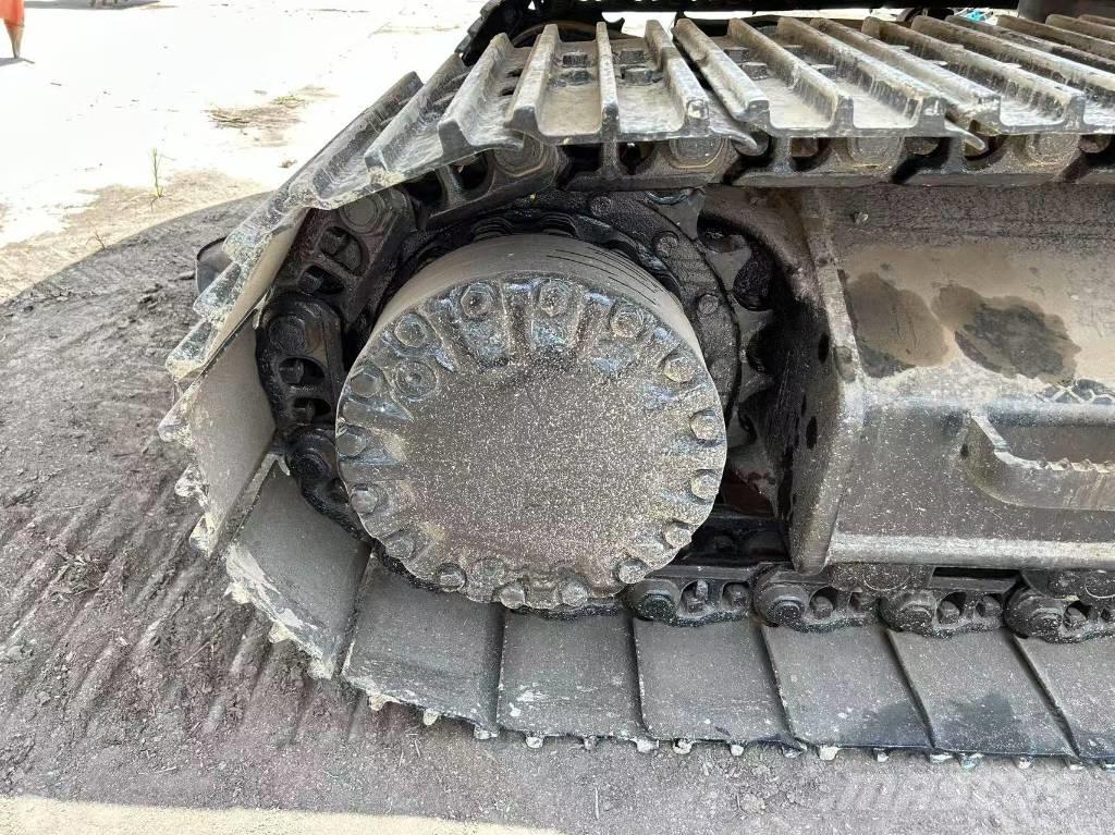 CAT 320 CL Vikšriniai ekskavatoriai