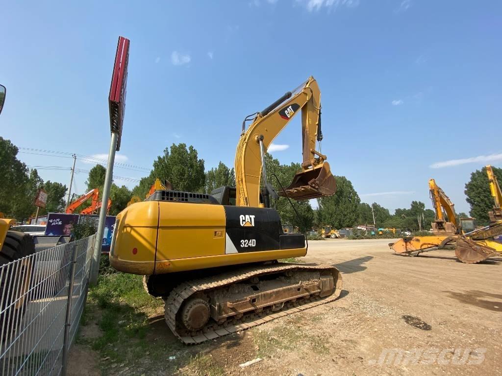 CAT 324D Vikšriniai ekskavatoriai