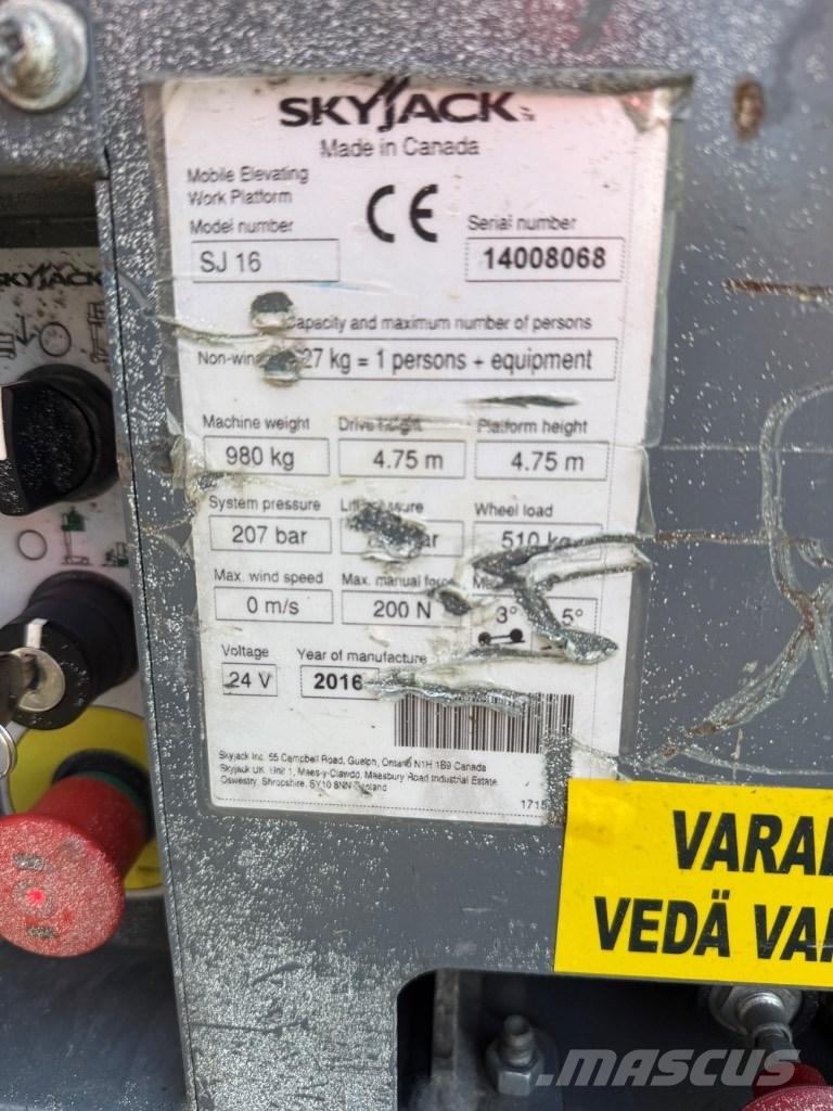SkyJack SJ 16 Vertikalūs stiebiniai keltuvai