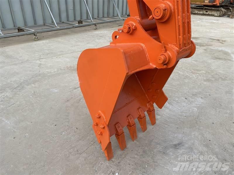 Doosan DH80G Vikšriniai ekskavatoriai