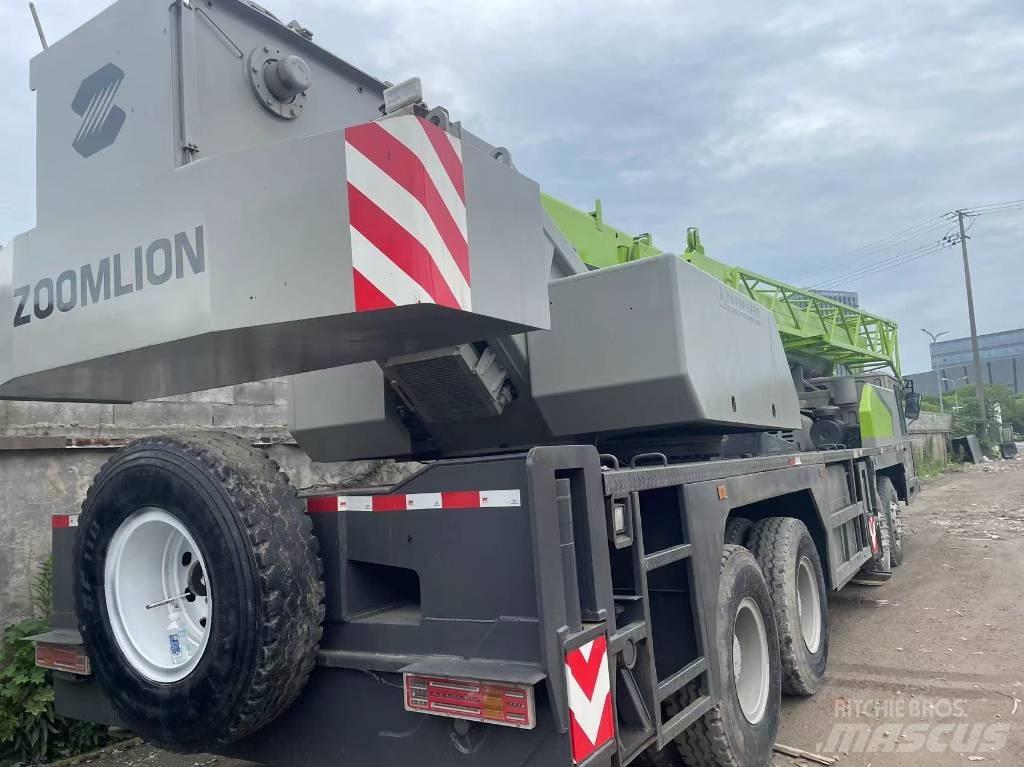 Zoomlion ZTC500 Visureigiai kranai