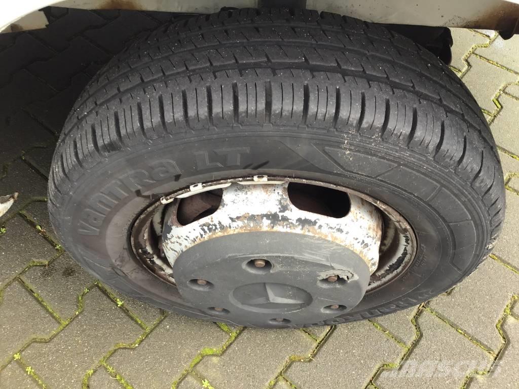 Mercedes-Benz 416 Naudoti vilkikai