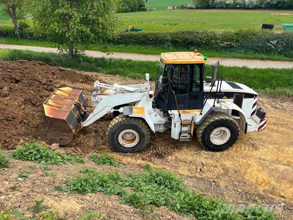 CAT 962 G Naudoti ratiniai krautuvai