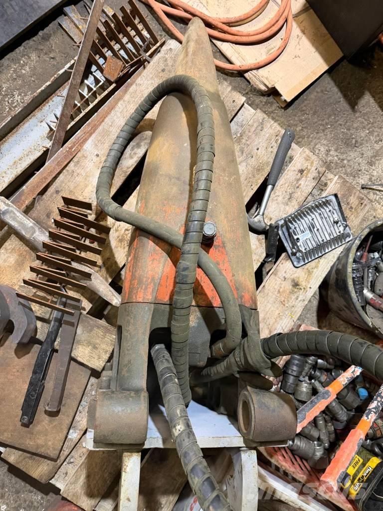 Rammer Hammer Hidrauliniai kūjai / Trupintuvai