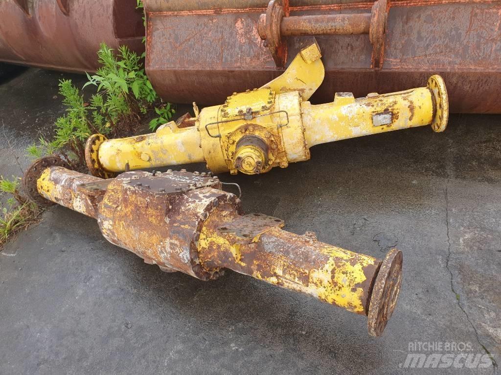 Komatsu WA180.3 Ašys