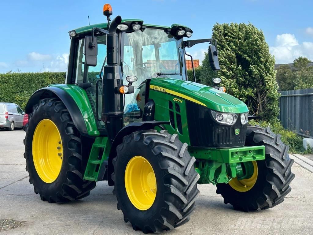 John Deere 6120M Traktoriai