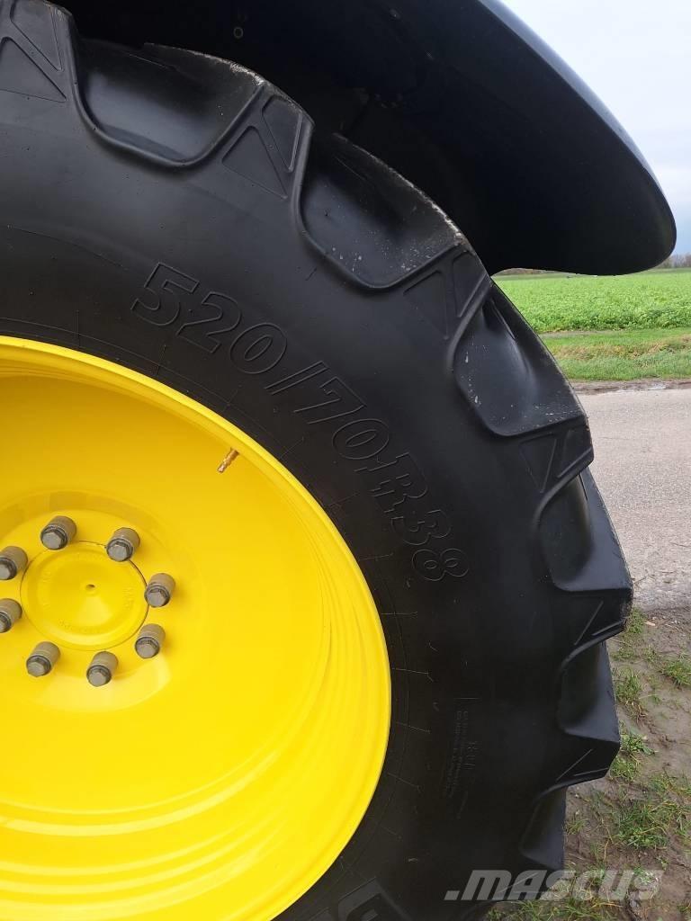 John Deere 6120M Traktoriai