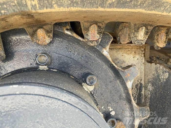 Kubota KC250HR Vikšrinė savivartė technika