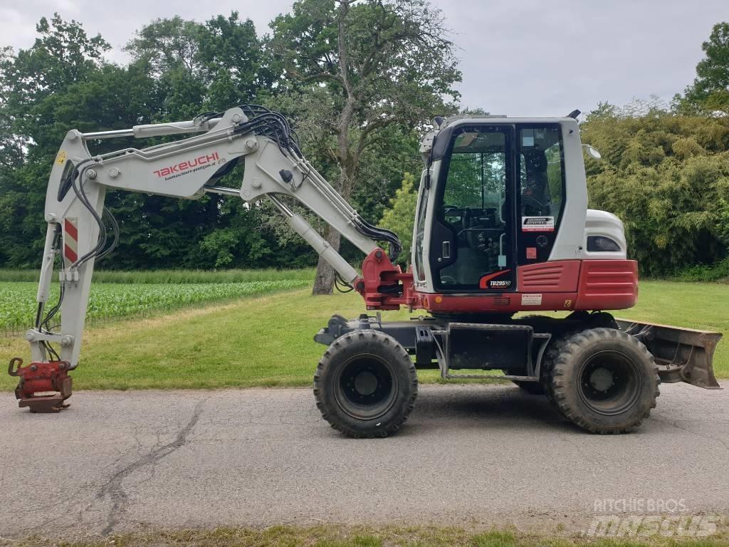 Takeuchi TB295W Ratiniai ekskavatoriai