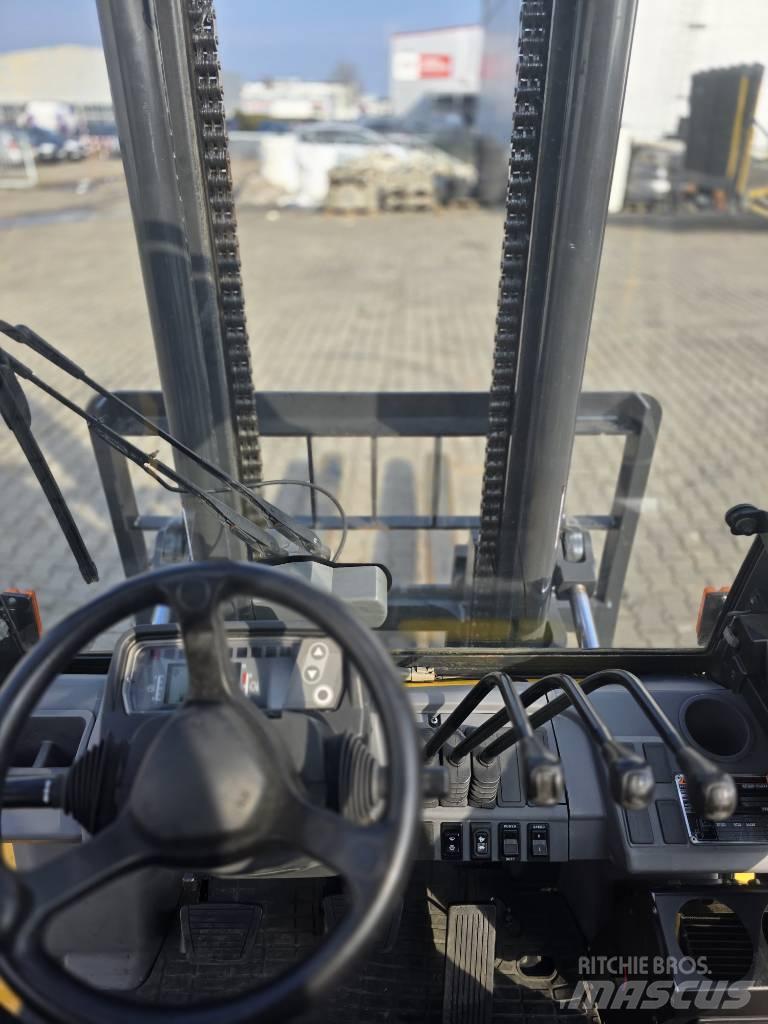 Mitsubishi FG 55 NT LPG (dujiniai) krautuvai