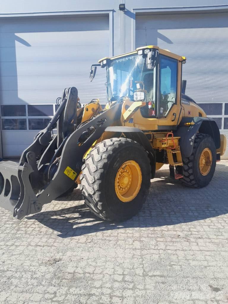 Volvo L90H Naudoti ratiniai krautuvai